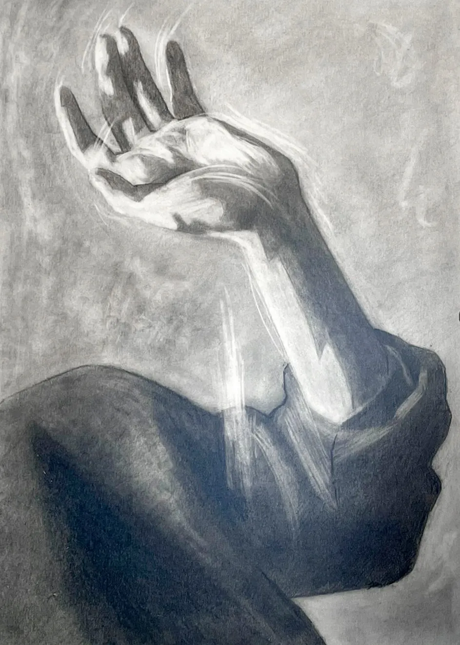 Graphitzeichnung einer Hand von Jule Rudrof.